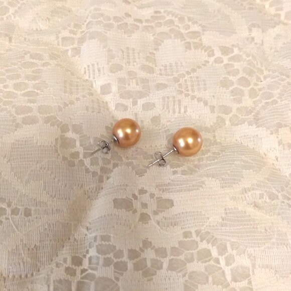 Vintage Women’s Classic Yellow Gold Beads Stud Earrings Timeless VTG Jewelry - Picture 6 of 6